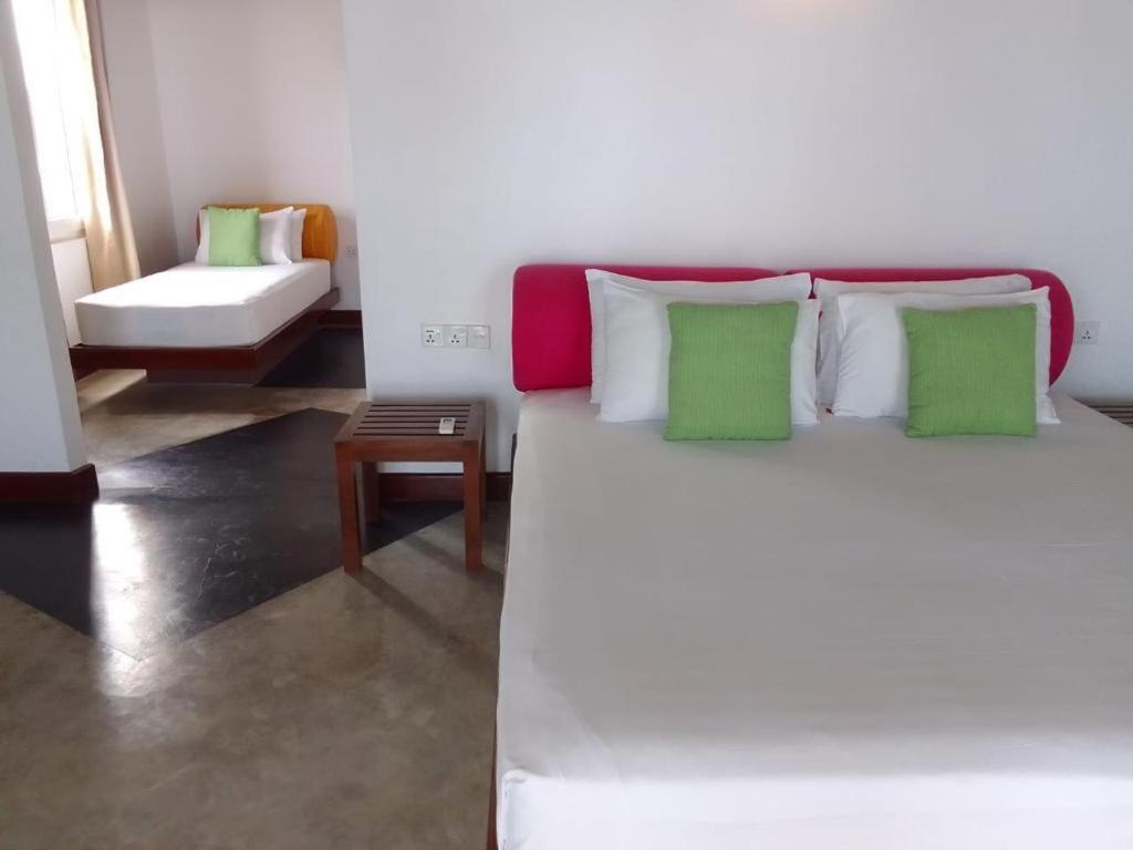 Shavara Beach Ahangama Exterior foto
